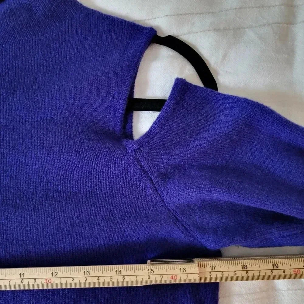 LAPOINTE Airy Cashmere Silk Fitted Cut Out Top In IndigoLarge Cold Should… - Picture 16 of 16